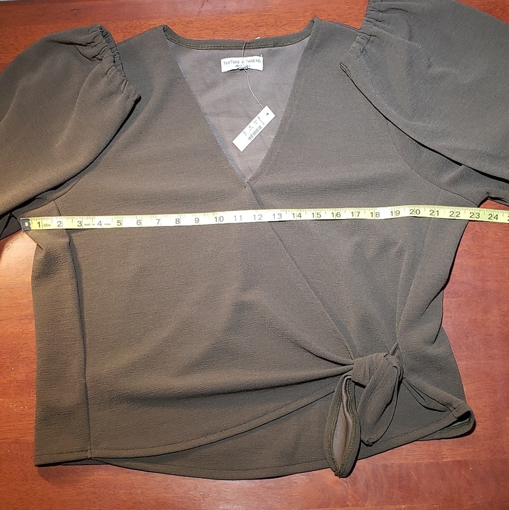 NWT Madewell Texture & Thread Crepe Wrap Top - Picture 4 of 8